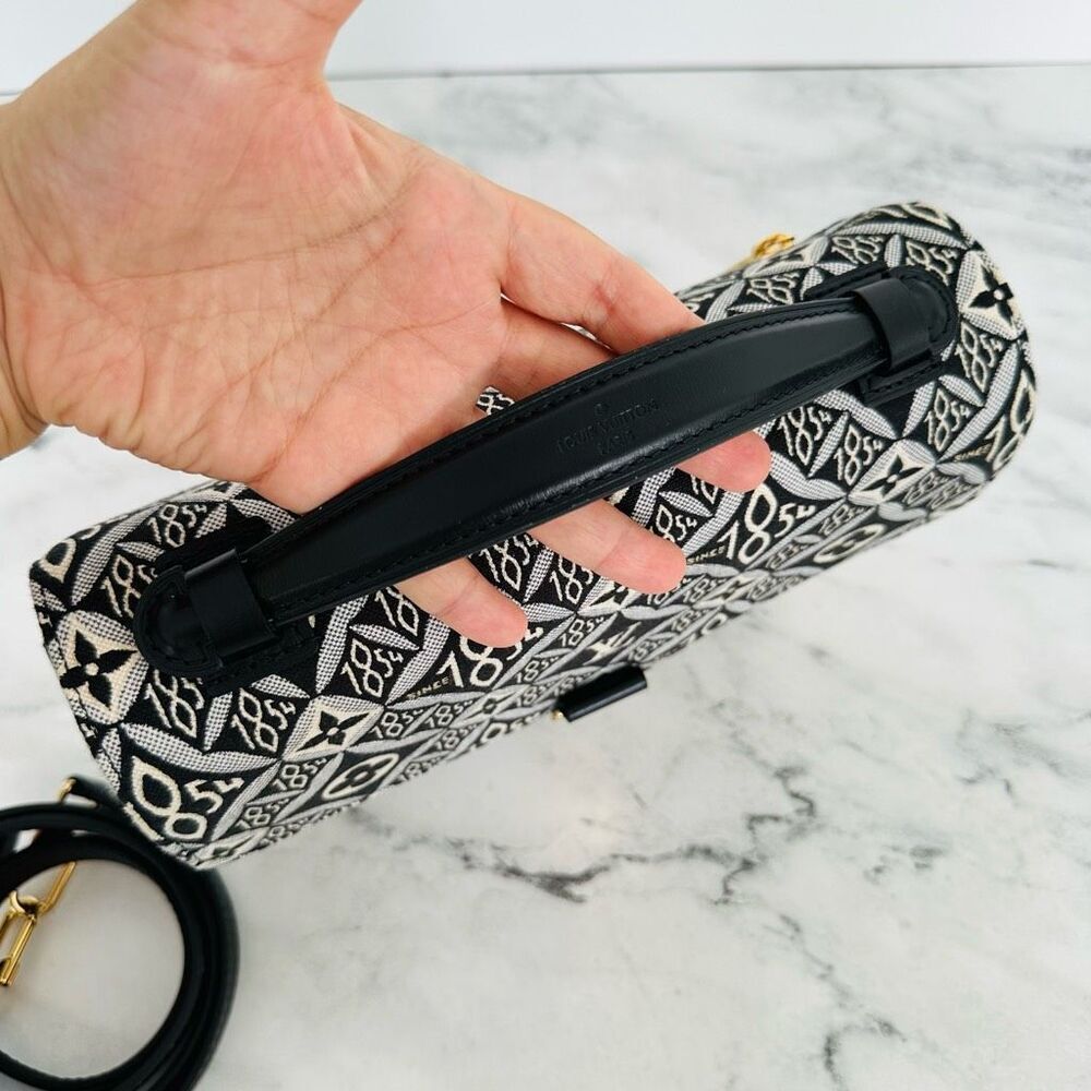 Louis Vuitton Black and White Monogram Crossbody Bag - Picture 5 of 14
